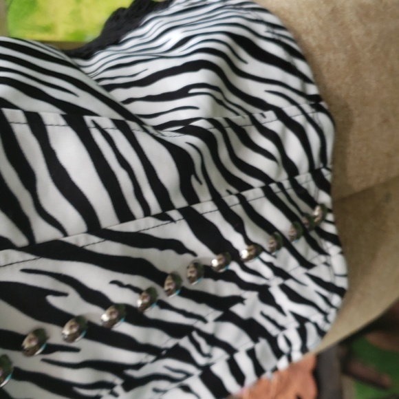 STUDDED HALTER TOP - Picture 3 of 4